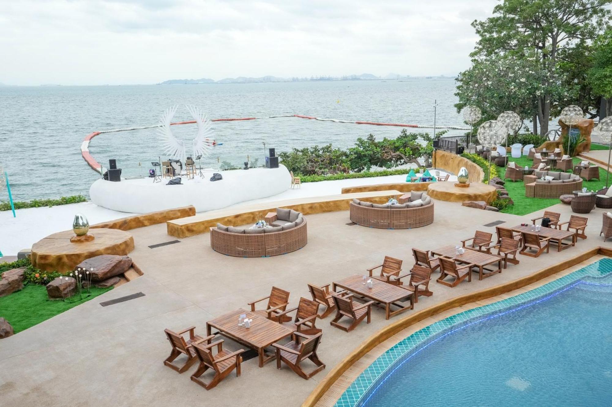 Garden Cliff Resort And Spa Pattaya Εξωτερικό φωτογραφία